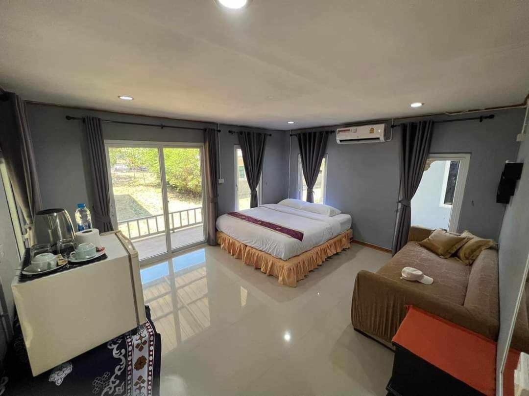 Family Resort Koh Phayam Exterior foto