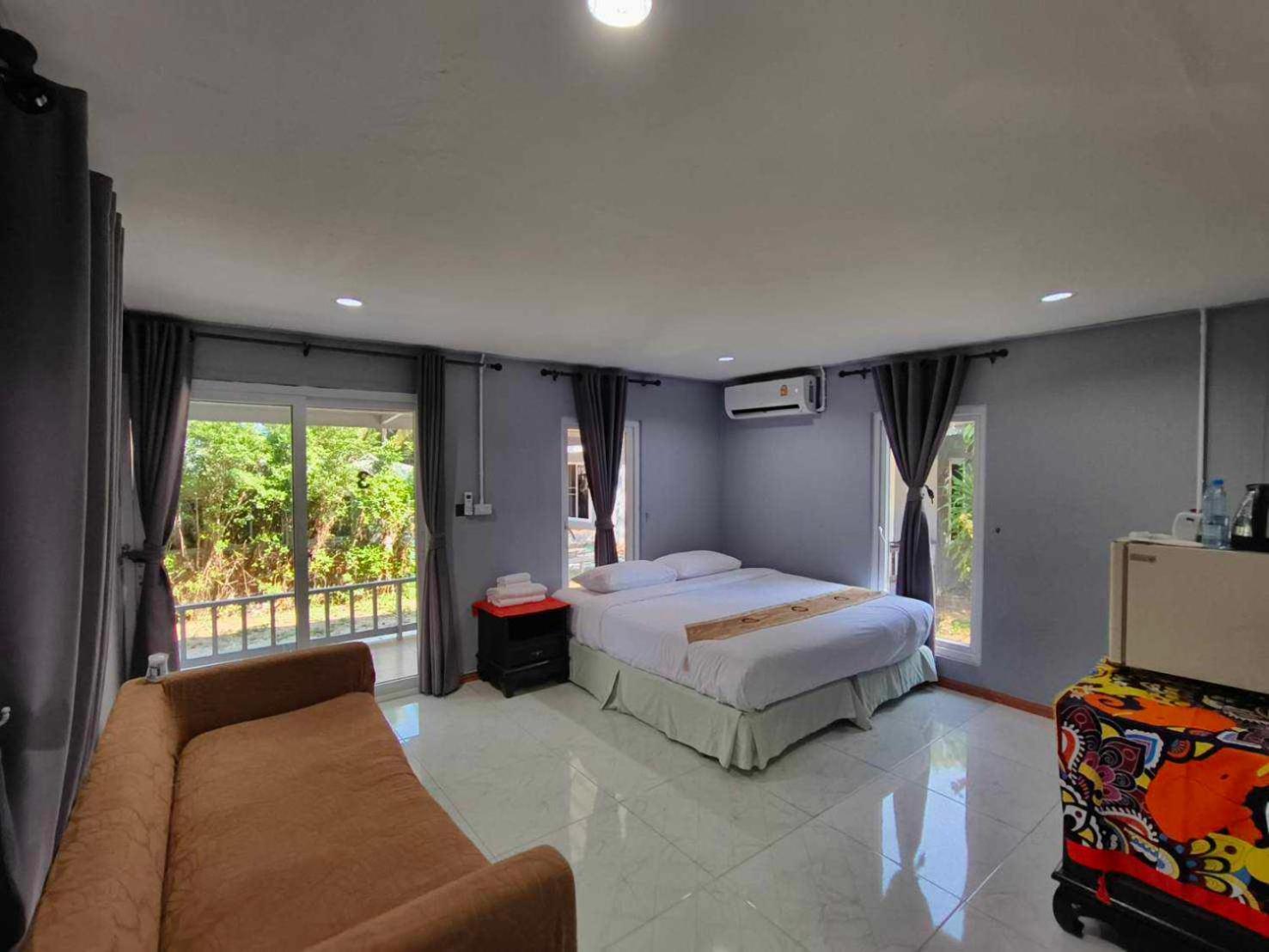 Family Resort Koh Phayam Exterior foto